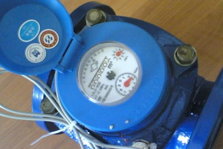 一種密封性好、不易滲水的光電直讀遠(yuǎn)傳水表